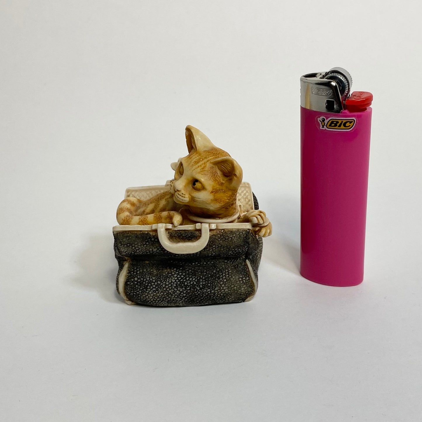 Harmony Kingdom - David Lawrence - Cat in Doctor Bag Trinket Box 2002