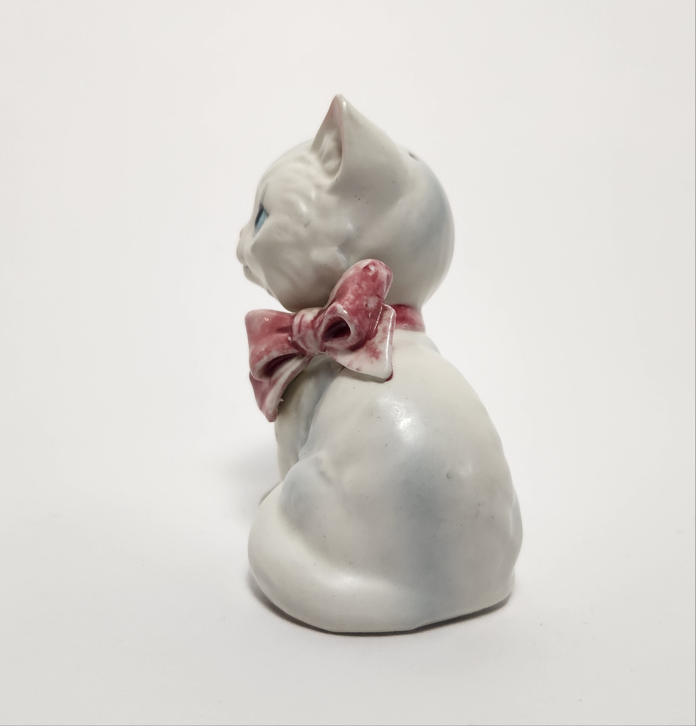 White Kittens with Bows Salt and Pepper Shaker Set