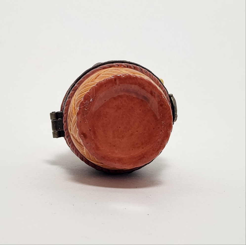 Ceramic Siamese Kittens in Basket Trinket Box