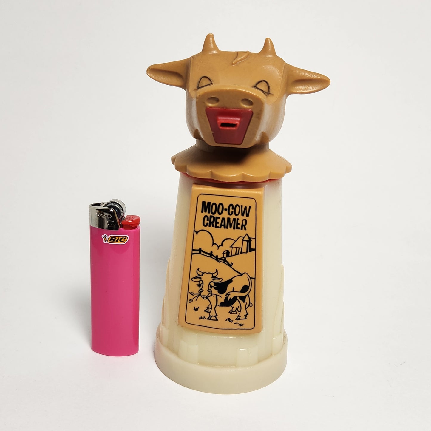 Whirley Industries Inc - Moo-Cow Creamer Dispenser