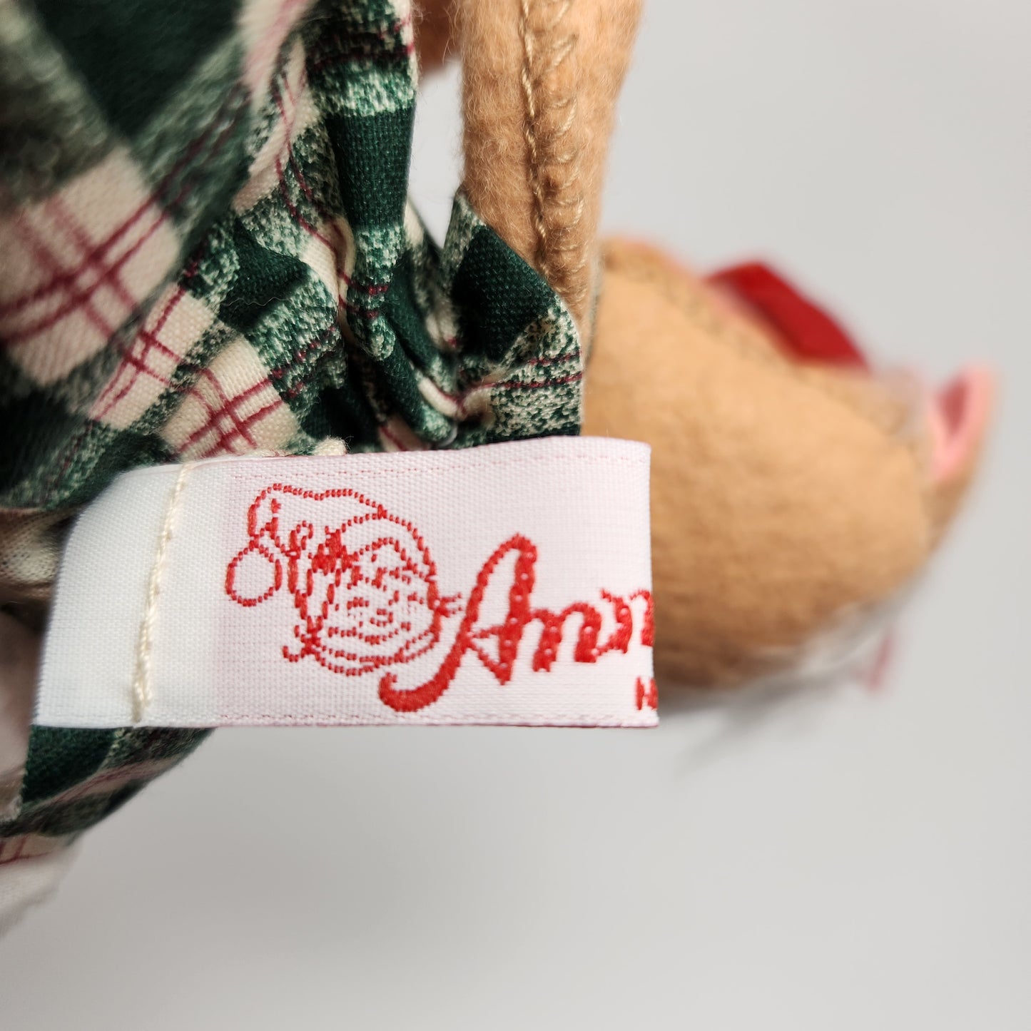 Annalee Mobilitee Dolls - Mouse Doll with Plaid Dress and Present 1995