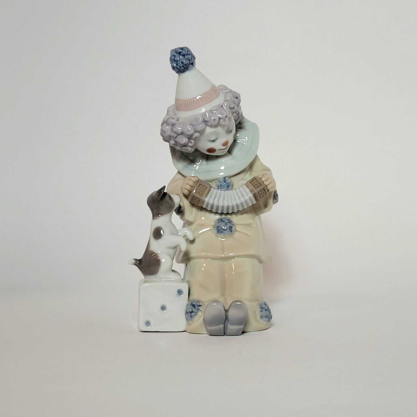 Lladro - Jose Puche - Pierrot with Concertina Porcelain Figurine 1985