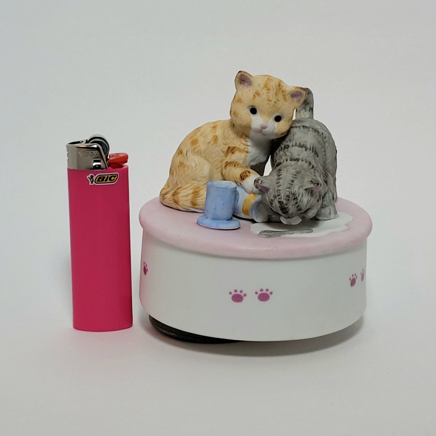 San Francisco Music Box Company - Porcelain Tabby Kittens Music Box 1990