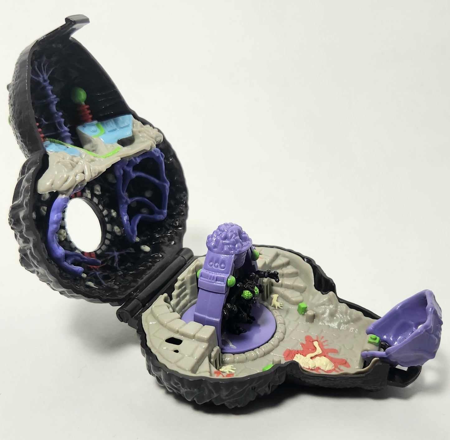 Bluebird - Mighty Max Trapped by Arachnoid Doom Zone Playset 1992