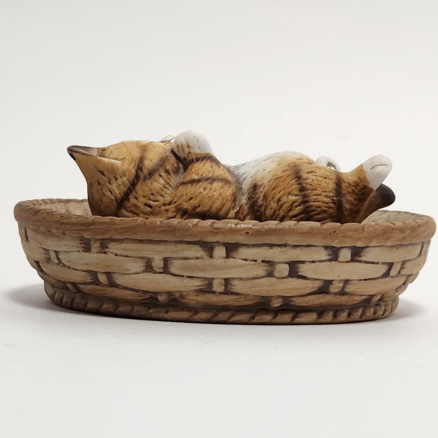 House of Global Art - Harvey Knox Kingdom - Sleeping Kitten in Basket Porcelain Figurine