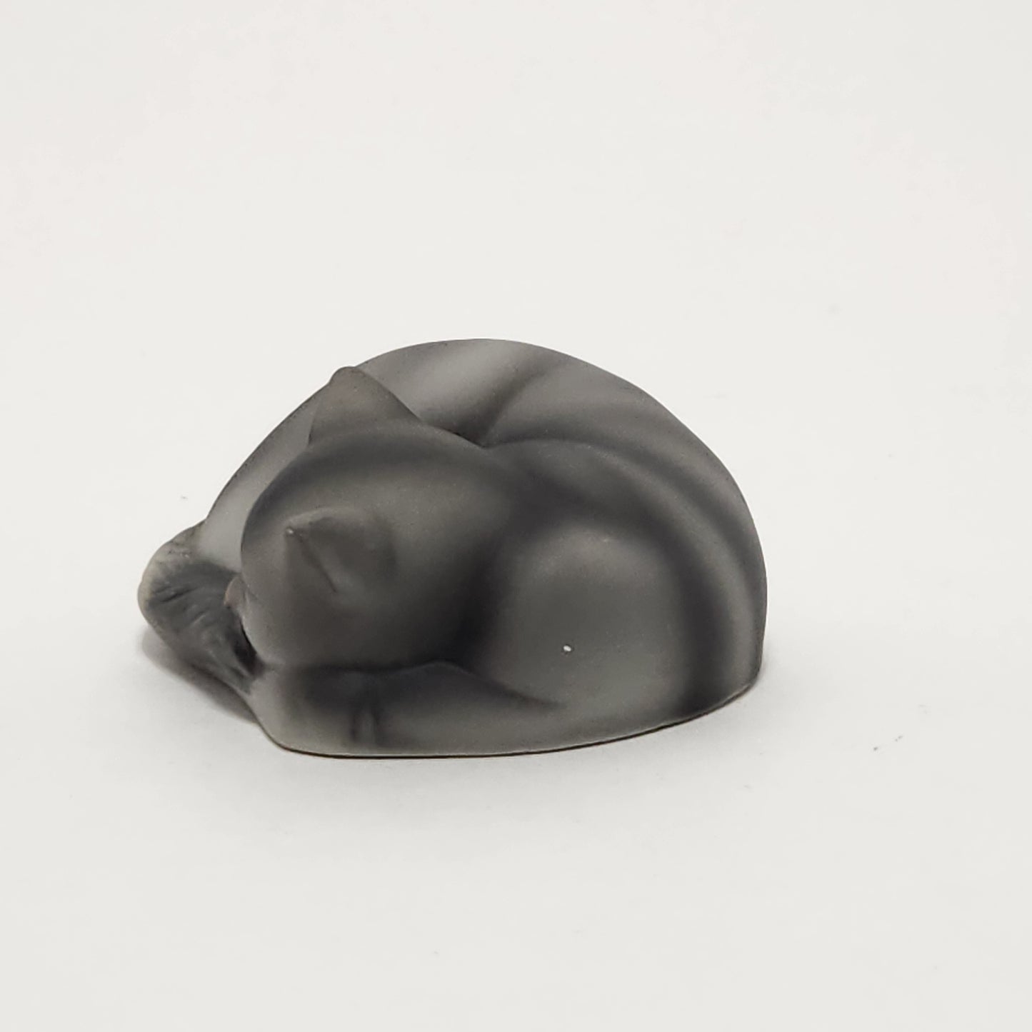 Avon - Porcelain Tabby Cat Figurine 1984