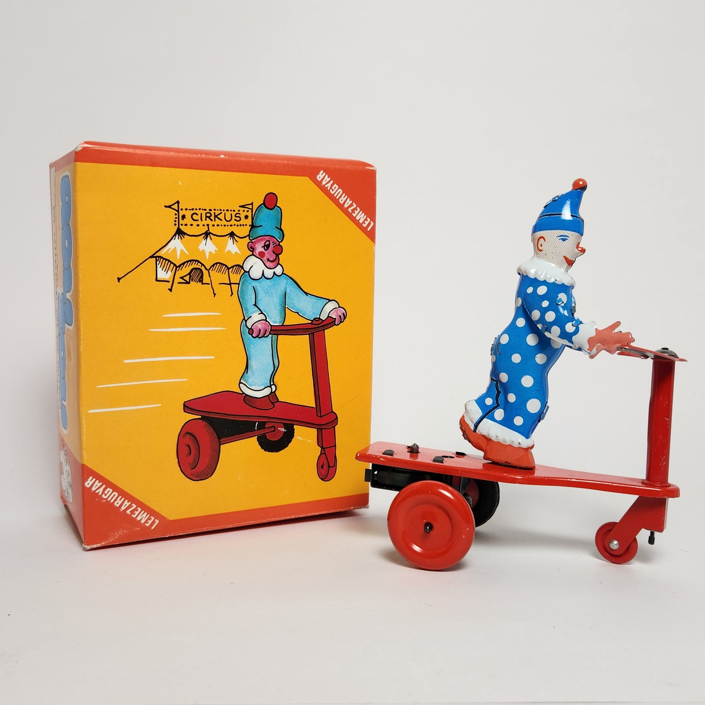 Lemezarugyar - Tin Lithographed Clown on Scooter Wind-up Toy