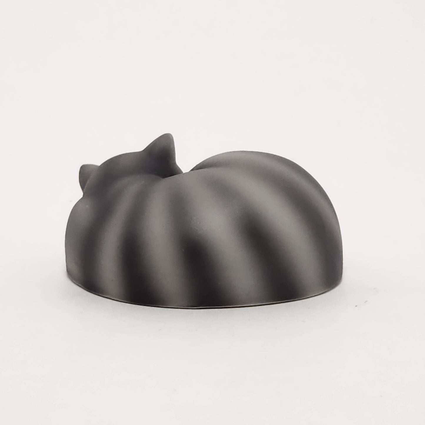 Avon - Porcelain Tabby Cat Figurine 1984