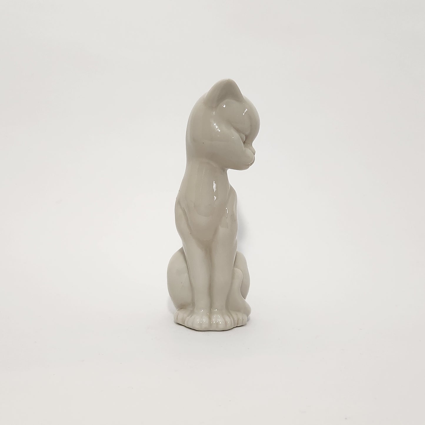 Enesco - Porcelain White Cat Figurines Set of 2