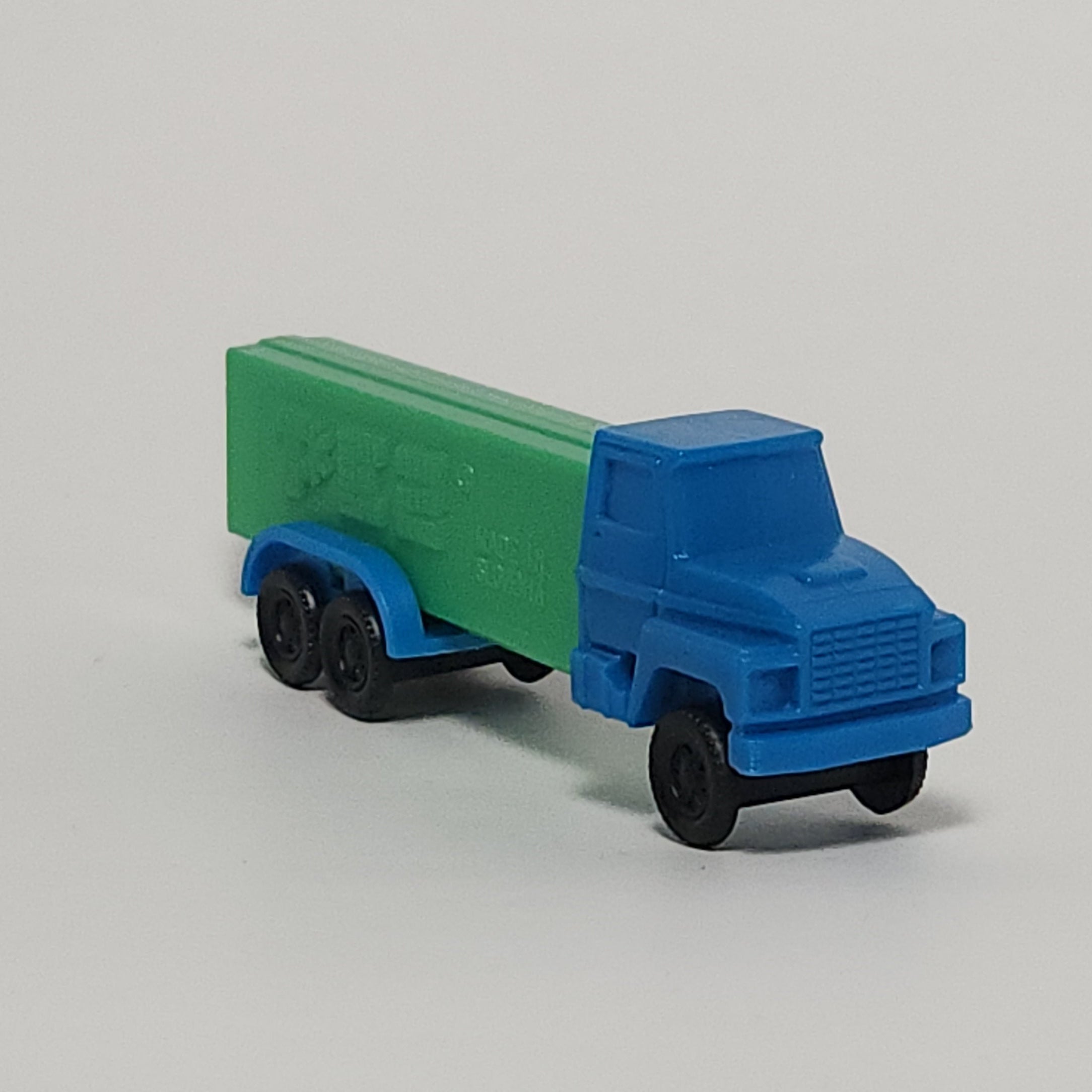 Pez - Green and Blue Semi Truck Pez Dispenser – Attic Katz