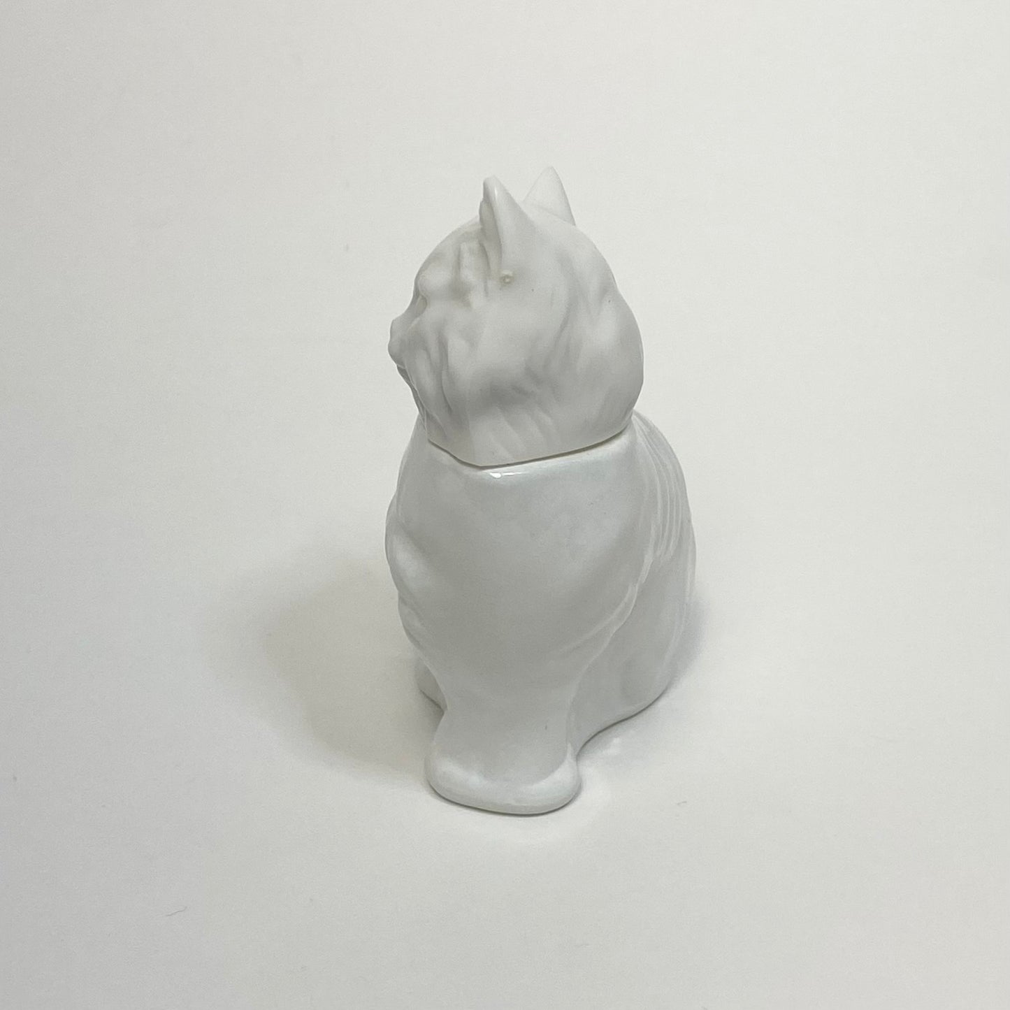 Avon - Glass White Cat Cologne Bottle 1970s