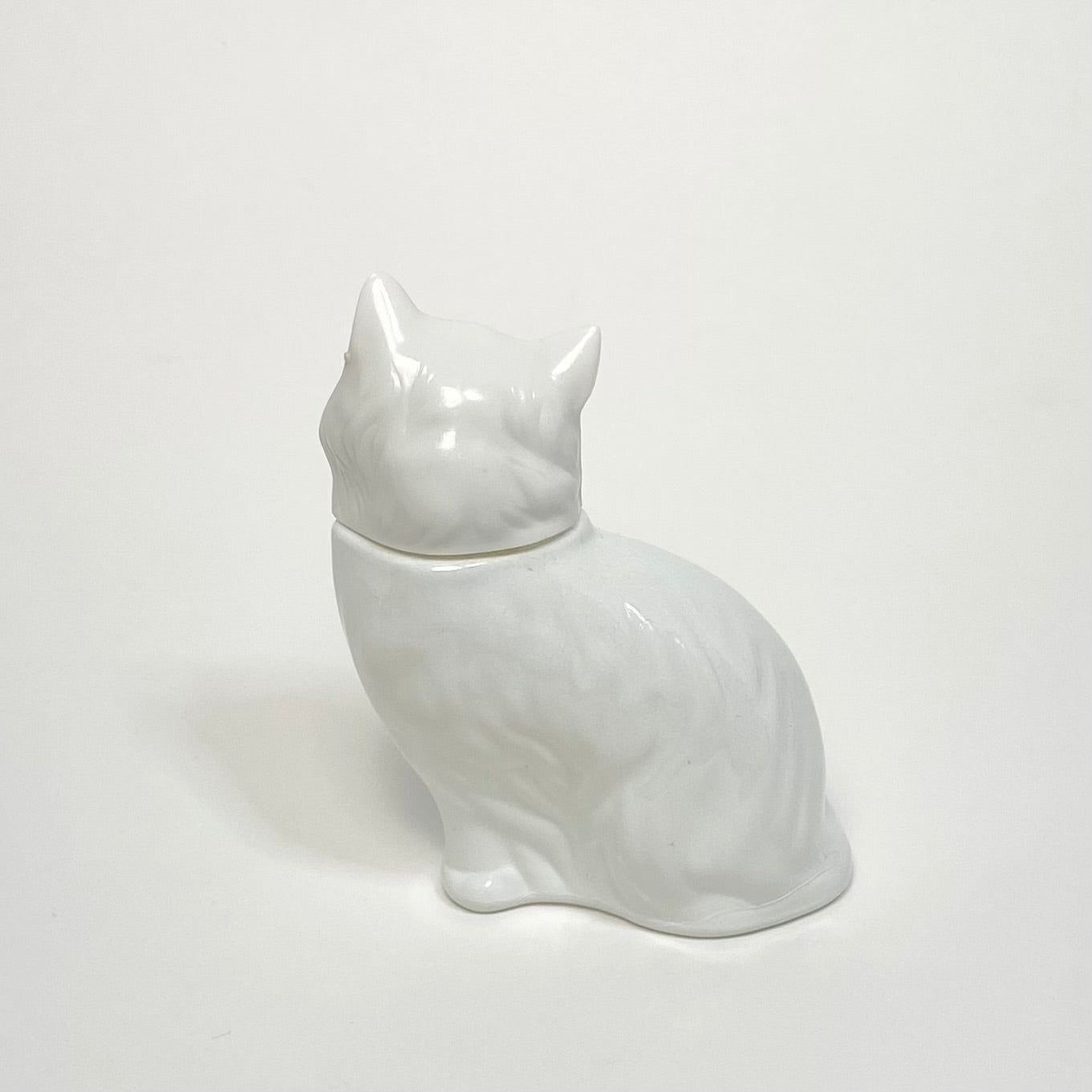 Avon - Glass White Cat Cologne Bottle 1970s