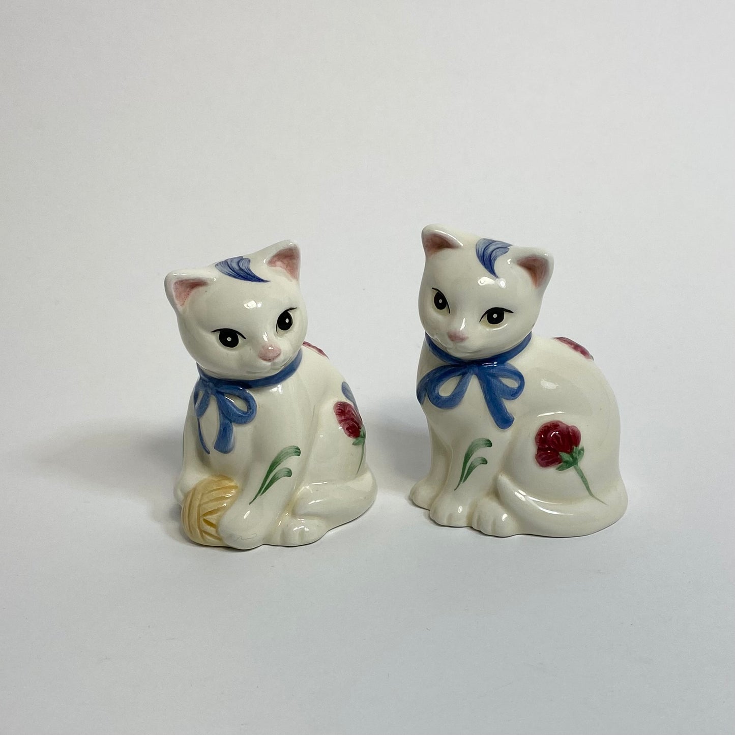 Lenox - White Floral Cat Salt and Pepper Shakers 1980s