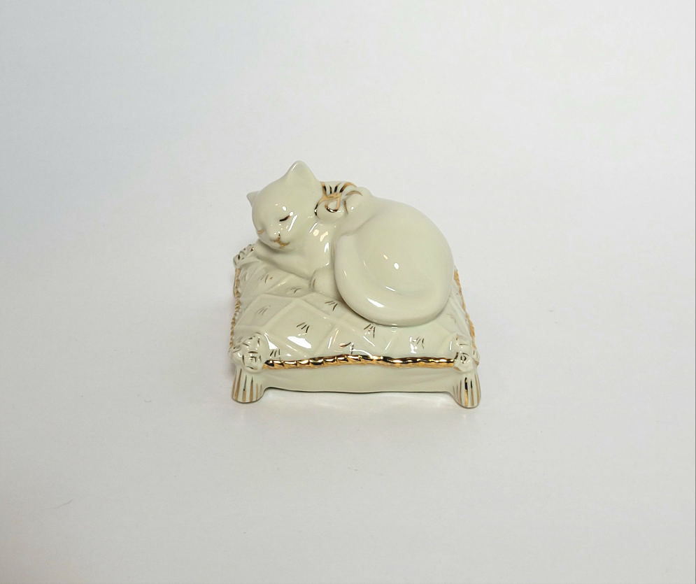 Lenox - White Sleeping Cat on Pillow
