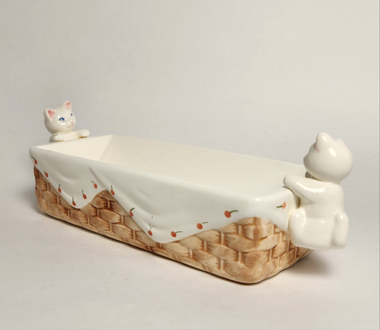 Avon - Ceramic Kitten Cracker Server Dish