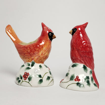Pfaltzgraff - Winterberry Cardinals Salt and Pepper Shaker Set