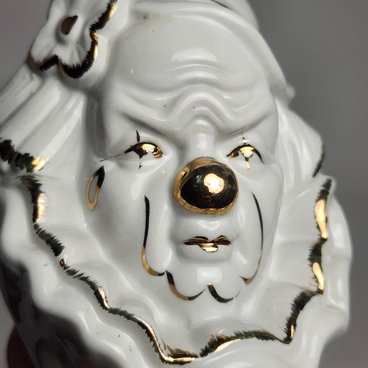 GOT - Porcelain White and Gold Clown Head Bust Figurine