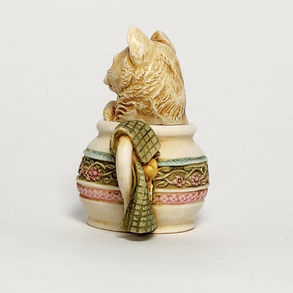 Harmony Kingdom - David Lawrence - Braganza Trinket Box 2002