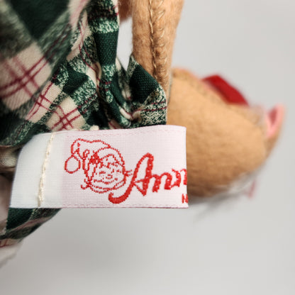 Annalee Mobilitee Dolls - Mouse Doll with Plaid Dress and Present 1995