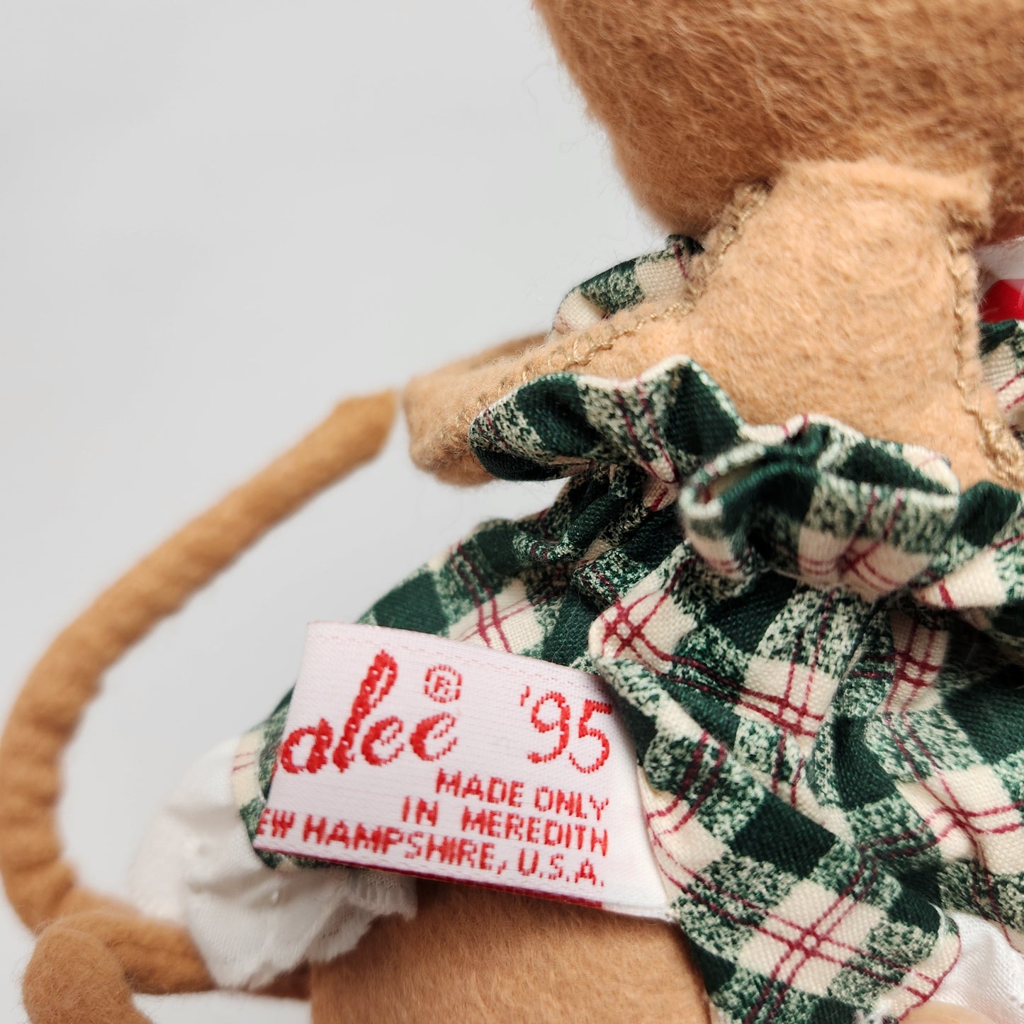 Annalee Mobilitee Dolls - Mouse Doll with Plaid Dress and Present 1995