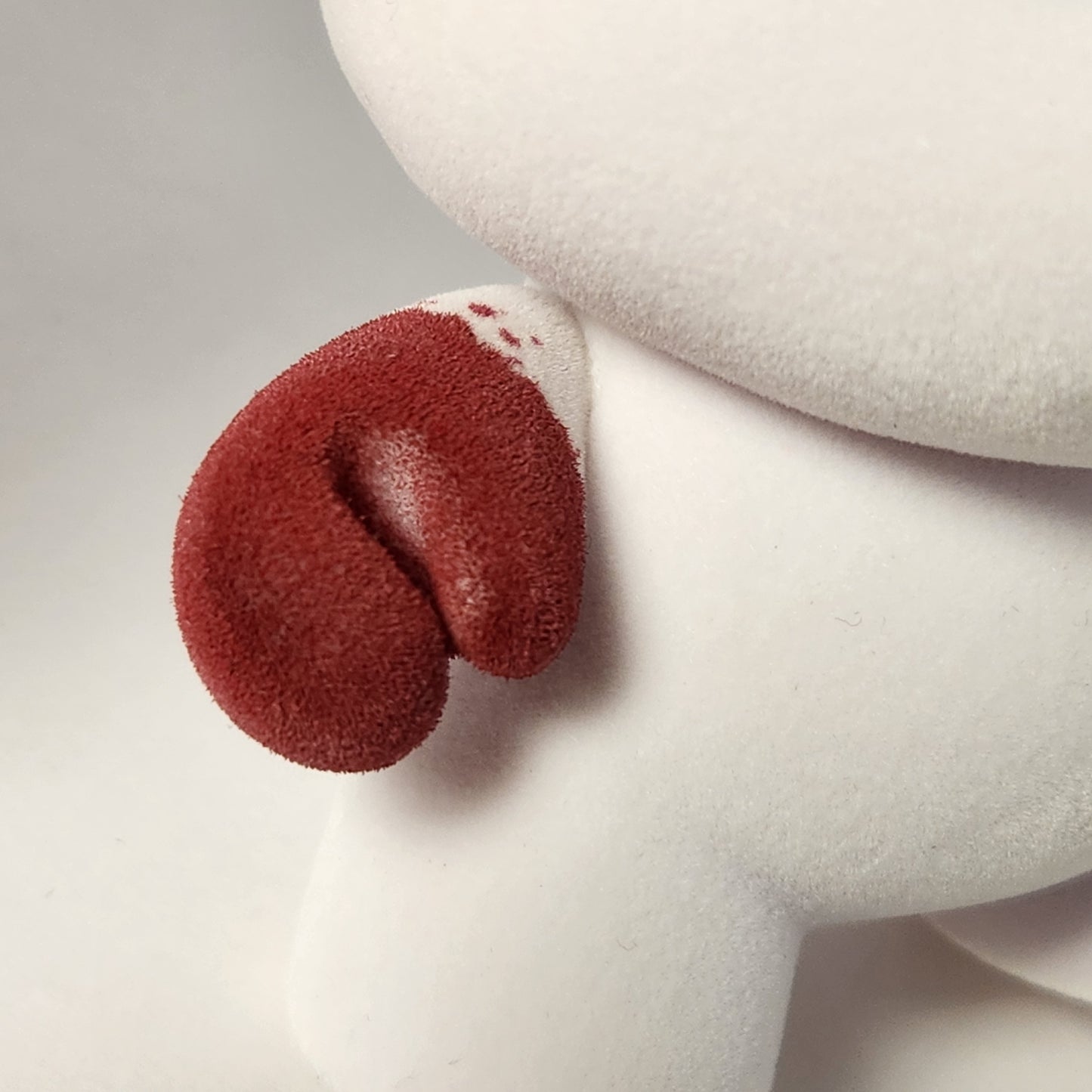 Kidrobot - Luke Chueh - Flocked Wannabe Dunny 2018 (DAMAGED)