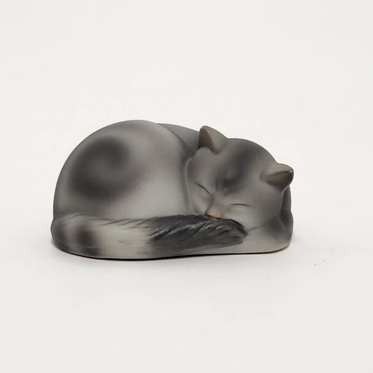 Avon - Porcelain Tabby Cat Figurine 1984