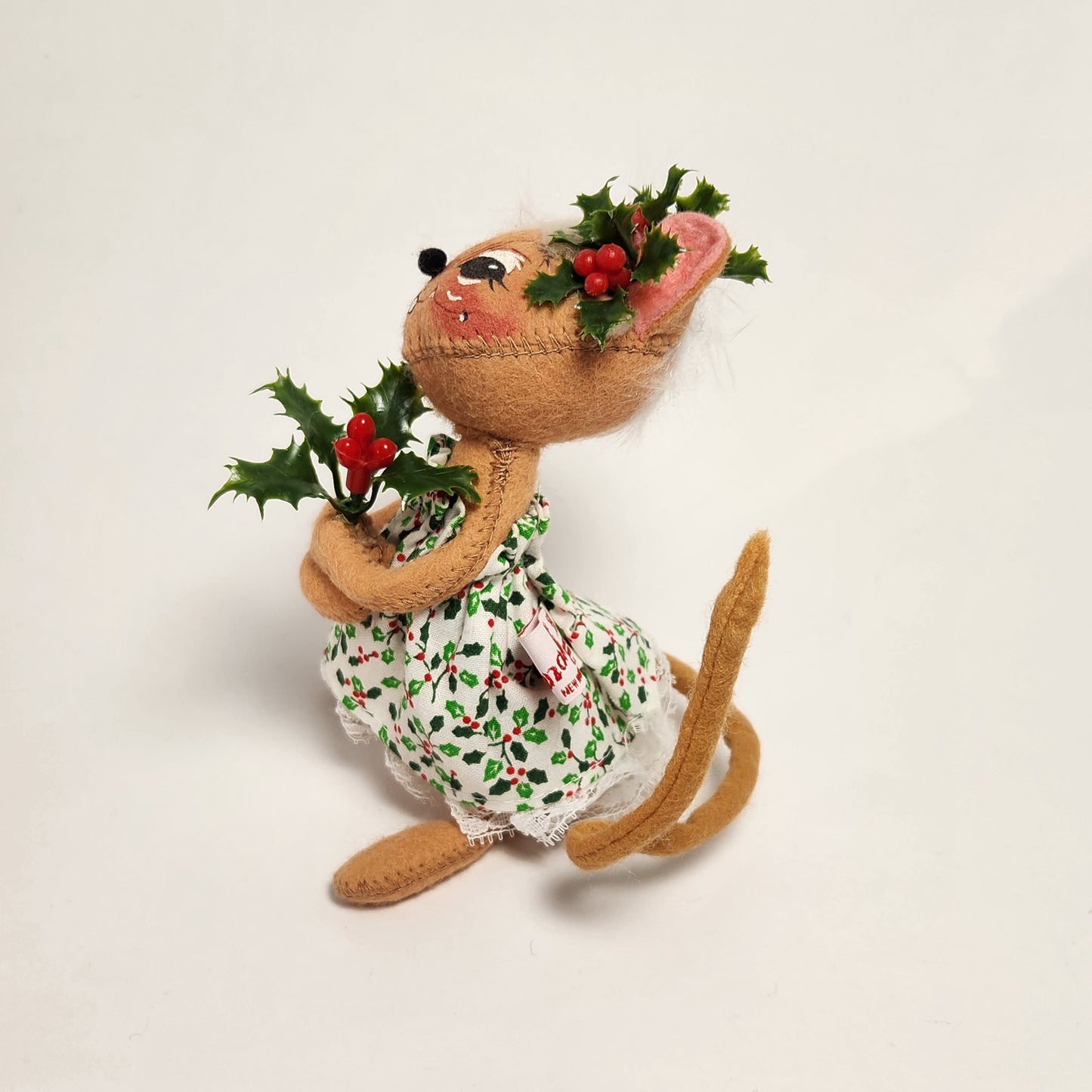 Annalee Mobilitee Dolls - Mouse Doll with Mistletoe Dress 1995
