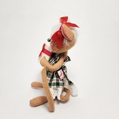 Annalee Mobilitee Dolls - Mouse Doll with Plaid Dress and Present 1995