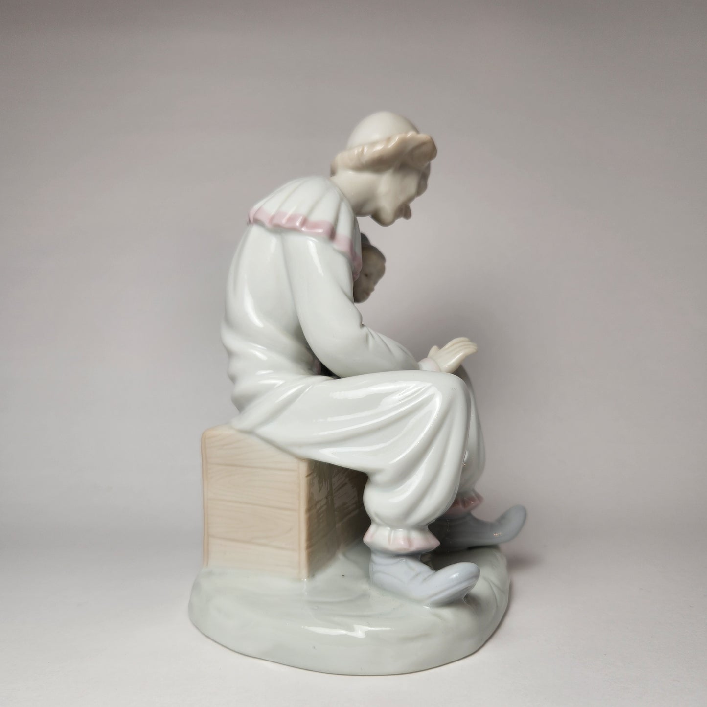 George Good Co. - Porcelain "Gaylord" Accordion Clown Figurine