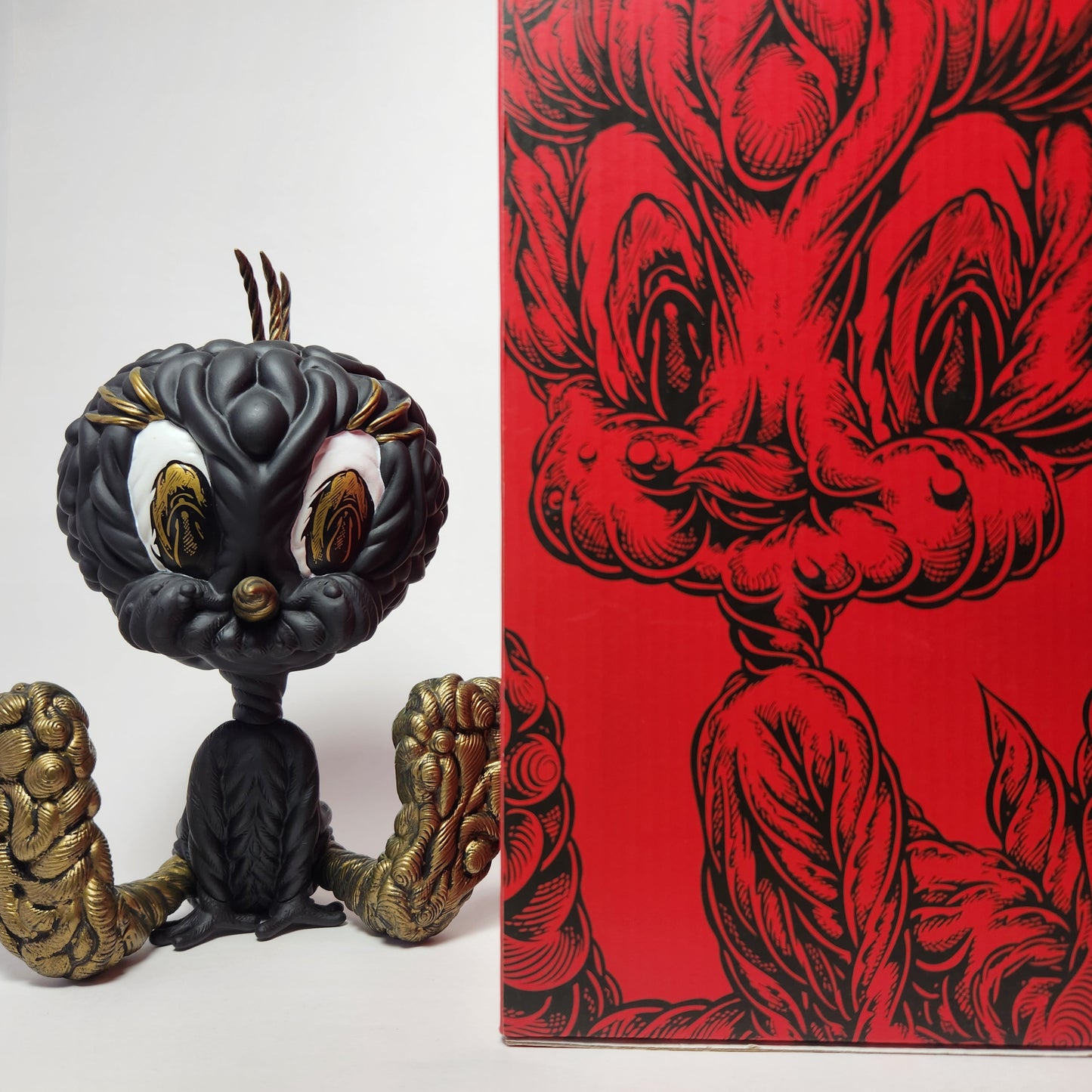 Kidrobot - Mark Dean Veca - Looney Tunes Tweety Bird (Black & Gold) 2015