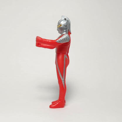 Bandai - Ultraman Ultra Hero Series Ultraseven Sofubi Figure 2000