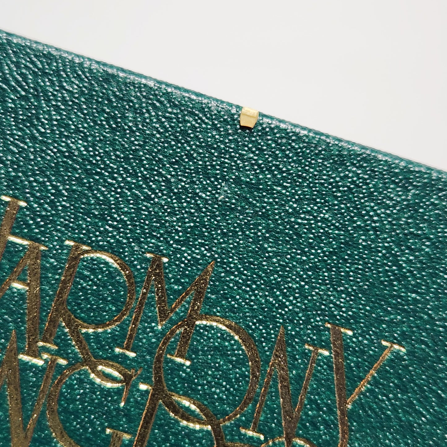 Harmony Kingdom - David Lawrence - Kitty's Kipper Trinket Box 1998