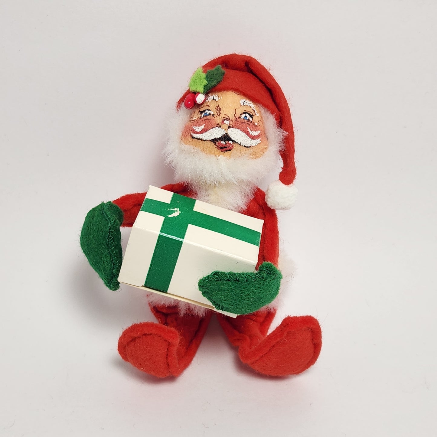 Annalee Mobilitee Dolls - Santa Claus Doll with Present 1981