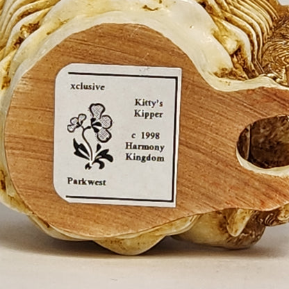 Harmony Kingdom - David Lawrence - Kitty's Kipper Trinket Box 1998