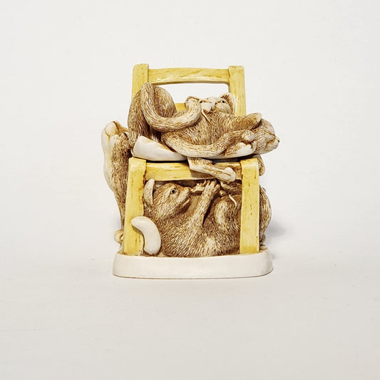 Harmony Kingdom - Peter Calvesbert - Rumble Seat Trinket Box 1996