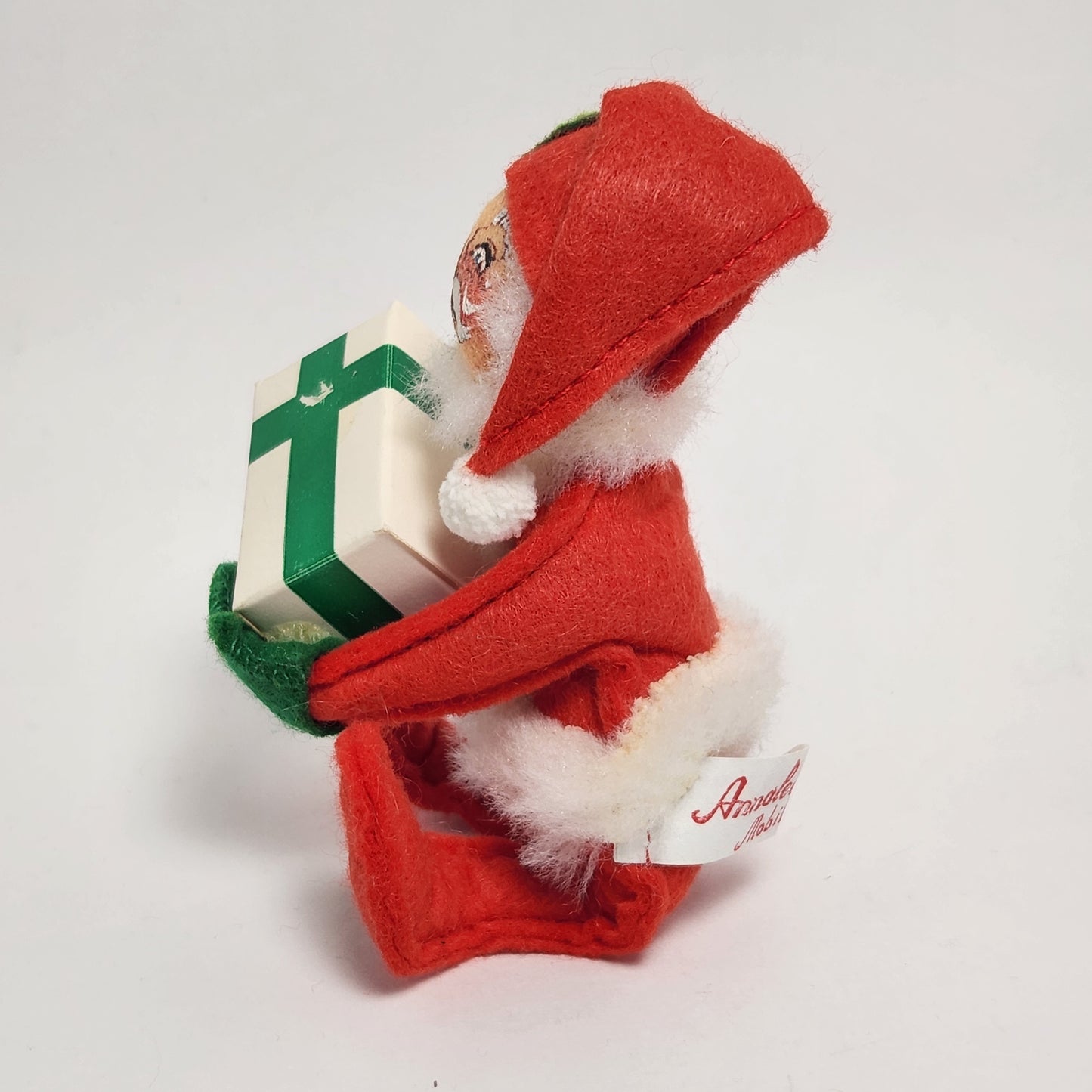 Annalee Mobilitee Dolls - Santa Claus Doll with Present 1981