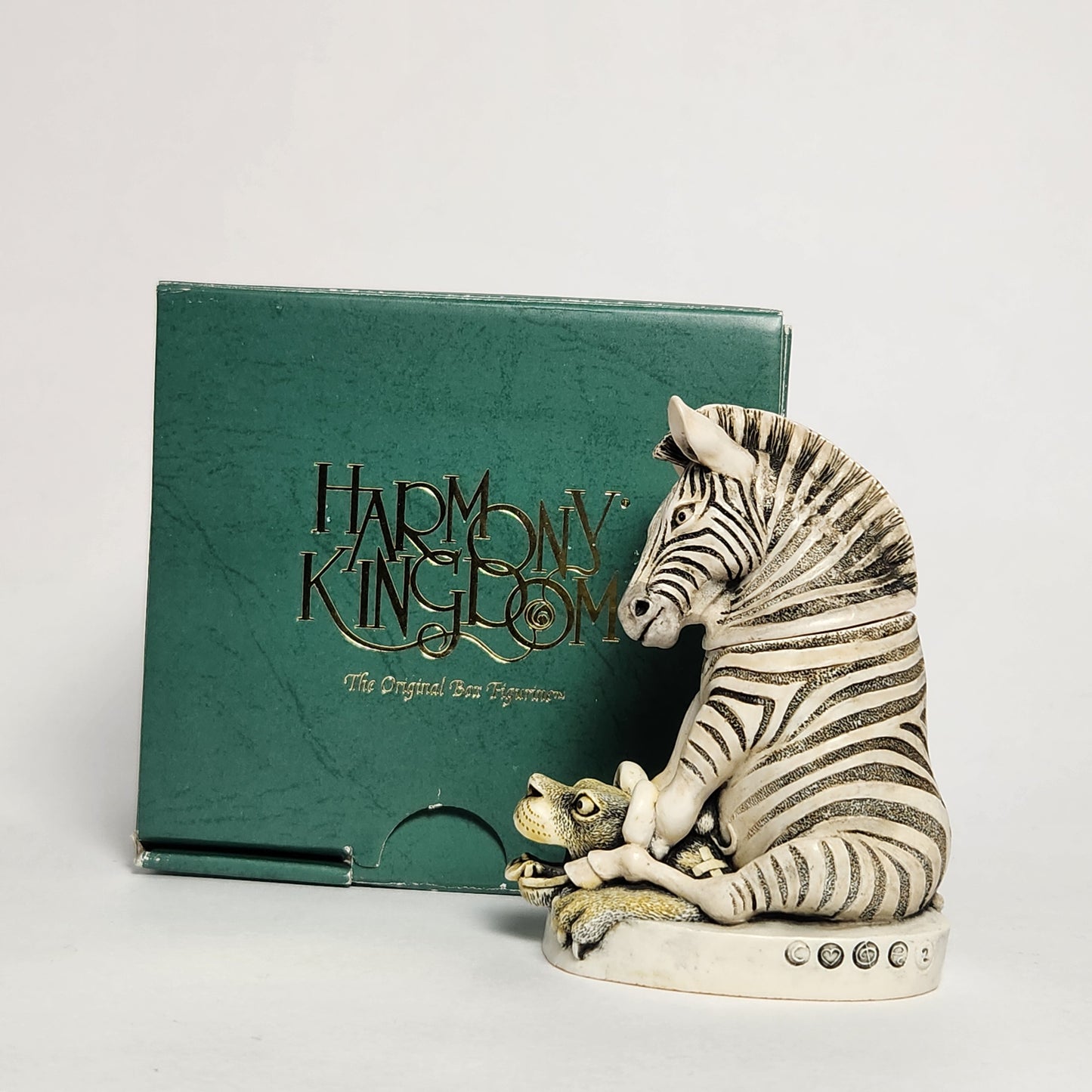 Harmony Kingdom - Peter Calvesbert - Driver's Seat Trinket Box 1997