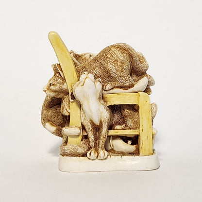 Harmony Kingdom - Peter Calvesbert - Rumble Seat Trinket Box 1996