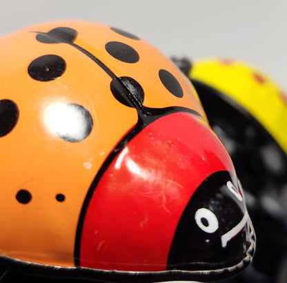 TPS - Tin Ladybug Family Wind-up Toy