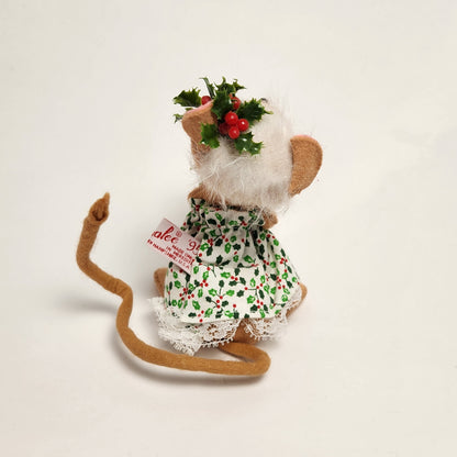 Annalee Mobilitee Dolls - Mouse Doll with Mistletoe Dress 1995