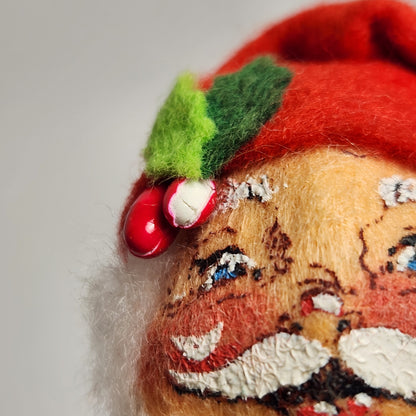 Annalee Mobilitee Dolls - Santa Claus Doll with Present 1981