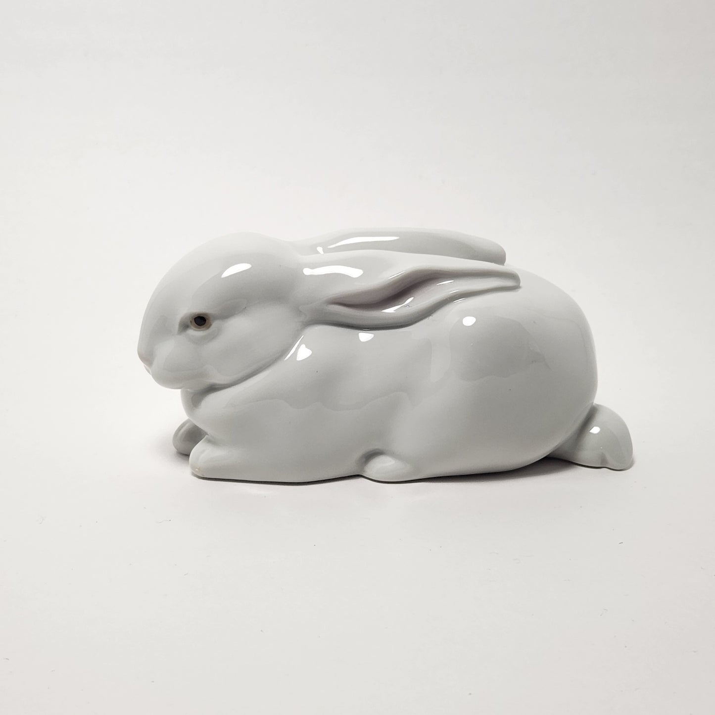 Lladro - Fulgencio Garcia - Sleeping Bunny Porcelain Figurine 1992