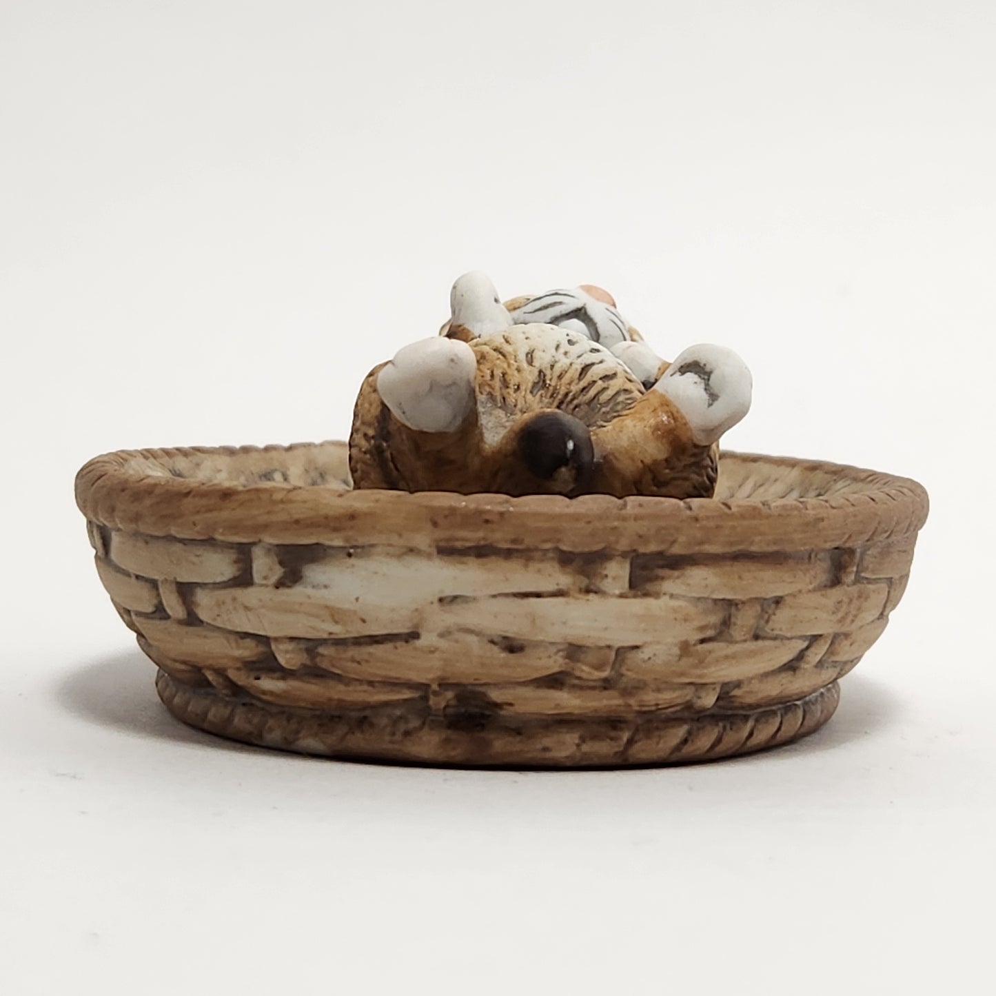 House of Global Art - Harvey Knox Kingdom - Sleeping Kitten in Basket Porcelain Figurine
