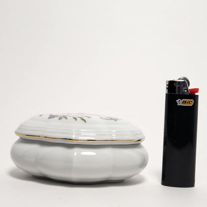 Avon - "Memories are for Sharing" Floral Musical Trinket Box 1983