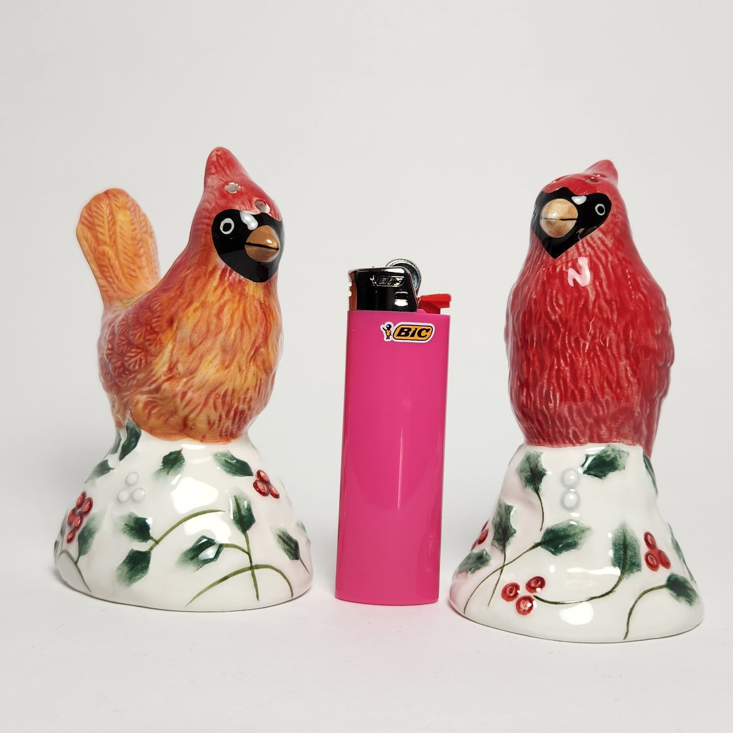 Pfaltzgraff - Winterberry Cardinals Salt and Pepper Shaker Set