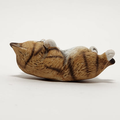 House of Global Art - Harvey Knox Kingdom - Sleeping Kitten in Basket Porcelain Figurine