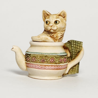 Harmony Kingdom - David Lawrence - Braganza Trinket Box 2002