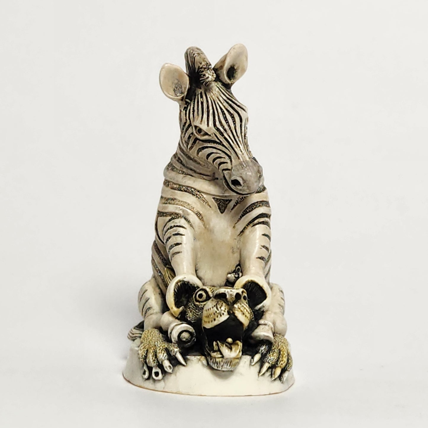 Harmony Kingdom - Peter Calvesbert - Driver's Seat Trinket Box 1997