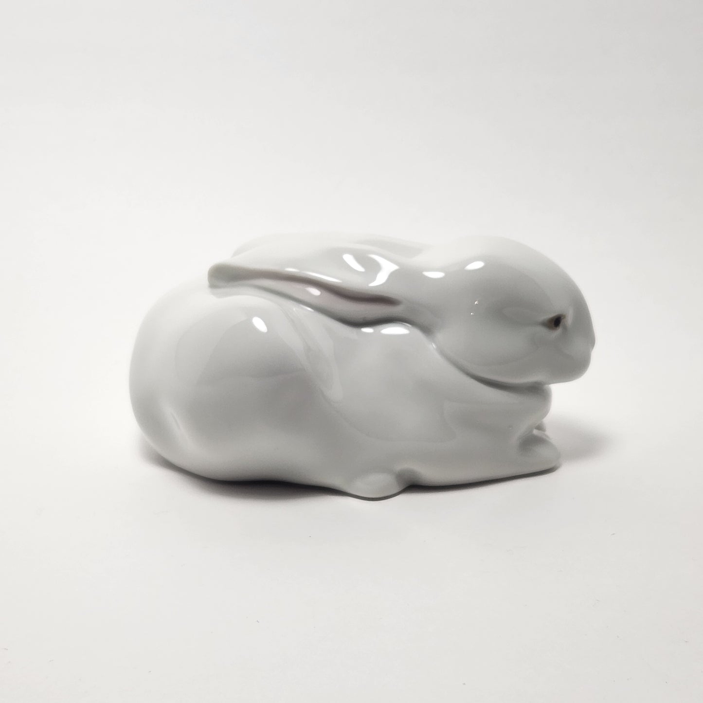 Lladro - Fulgencio Garcia - Sleeping Bunny Porcelain Figurine 1992