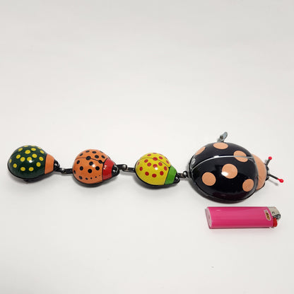 TPS - Tin Ladybug Family Wind-up Toy